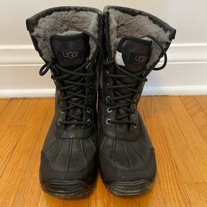 UGG Adirondack Women’s boots Size 7